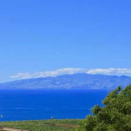 Carol, Wifi, Pool, Garden, Sea Views, Costa Adeje Callao Salvaje